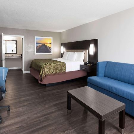 Days Inn By Wyndham Goose Creek North Charleston Exterior photo